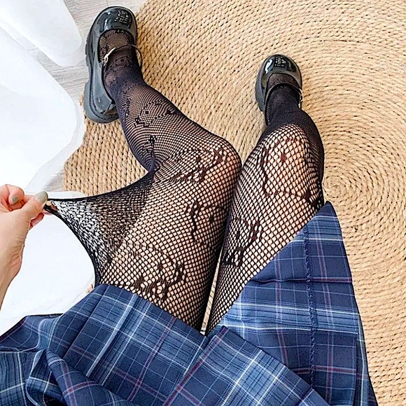 Hello Kitty Fishnet Stockings - Picture 13 of 16